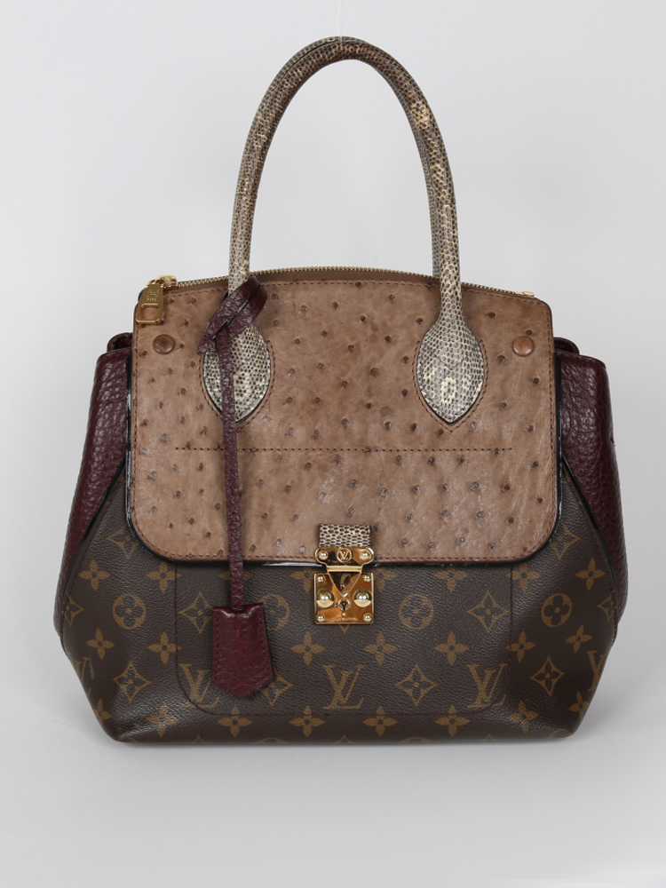 Louis Vuitton Majestueux PM Ostrich Monogram Canvas www.luxurybags