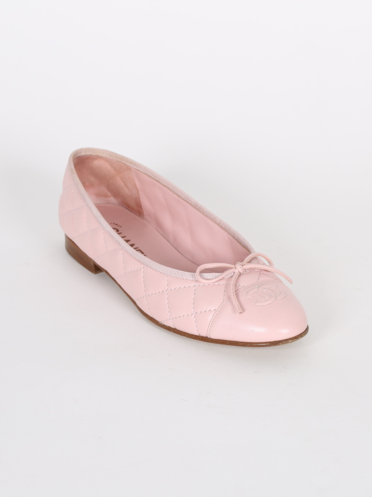 Chanel - Baby Pink Quilted Lambskin Ballerinas 39
