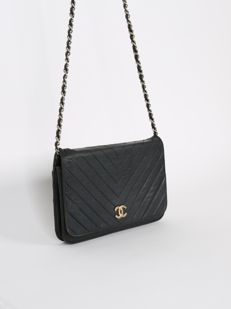 Chanel blue chevron bag hotsell