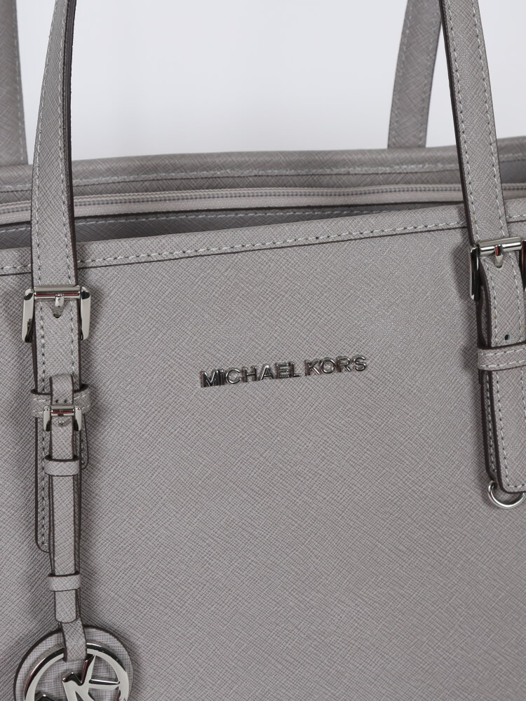 Michael Kors Jet Set Large Saffiano Tote Pearl Grey www.luxurybags