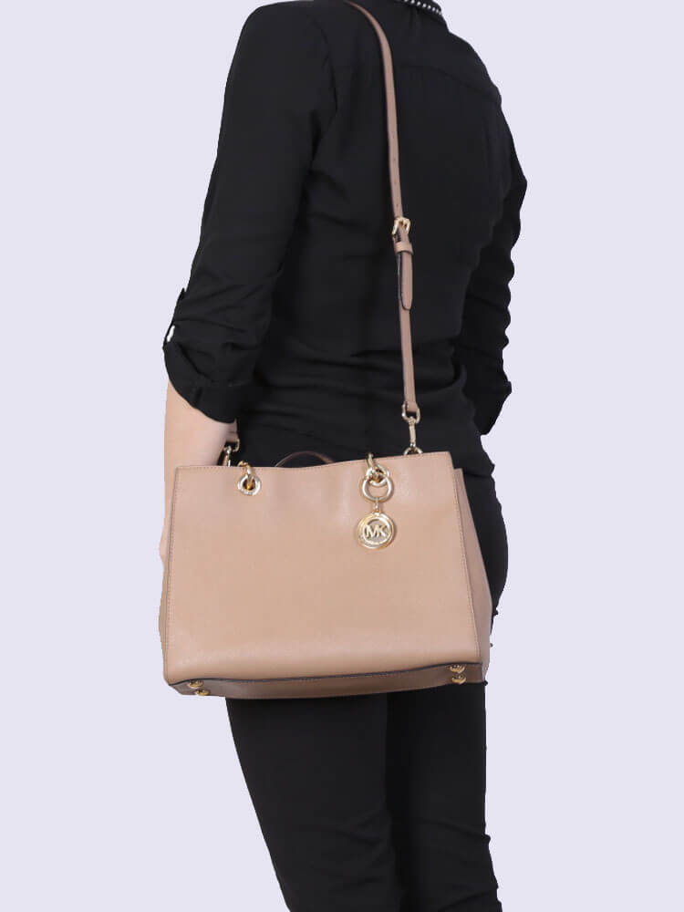 Cynthia medium leather deals satchel michael kors