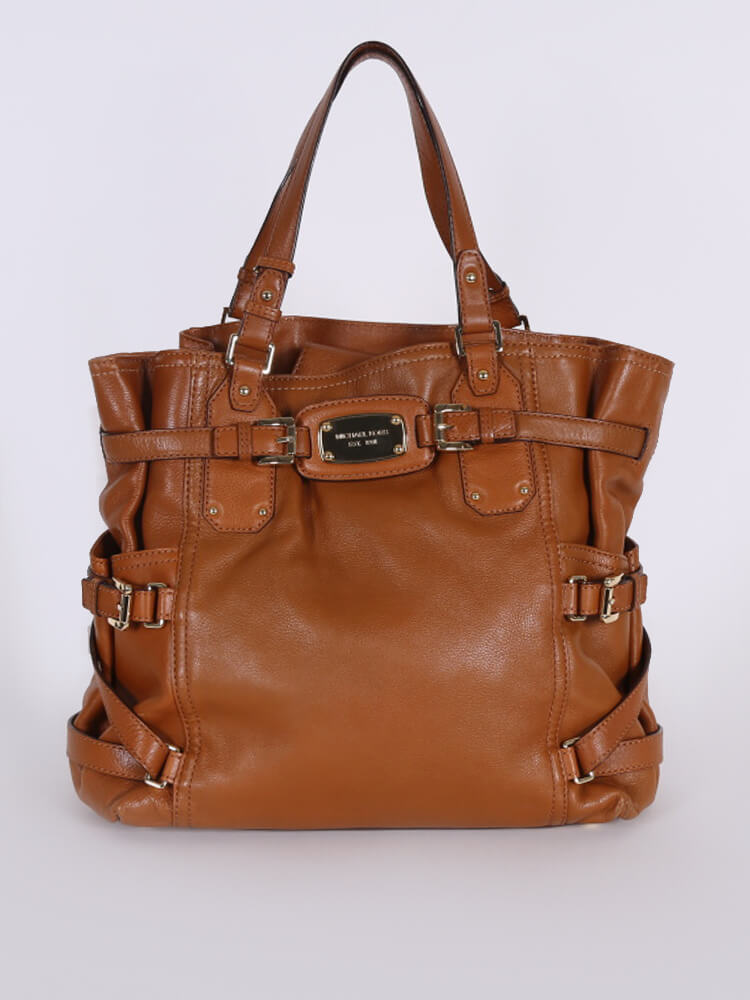 Michael Kors Gansevoort Large Leather Shoulder Bag Brown www.luxurybags