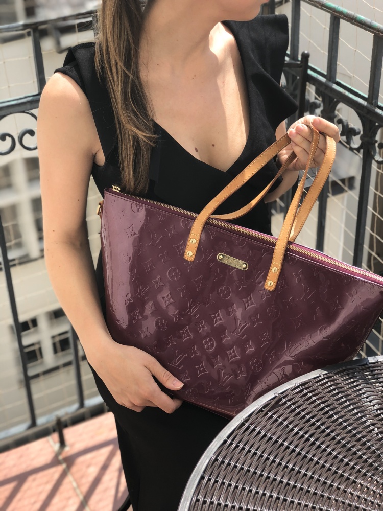 Louis Vuitton Bellevue GM Vernis Handbag