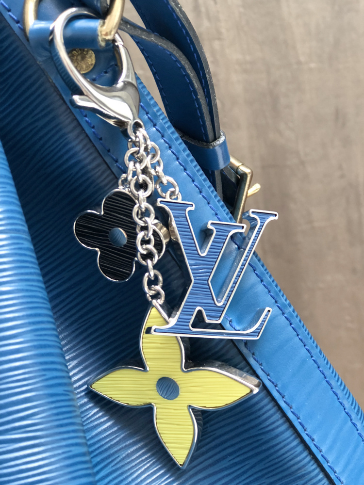Louis Vuitton Fleur d Epi Bag Charm www.luxurybags