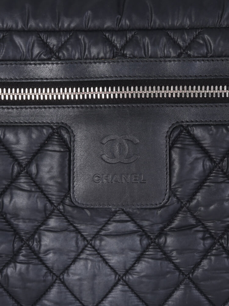 Chanel Black Caviar Large Coco Cocoon Messenger Bag at 1stDibs