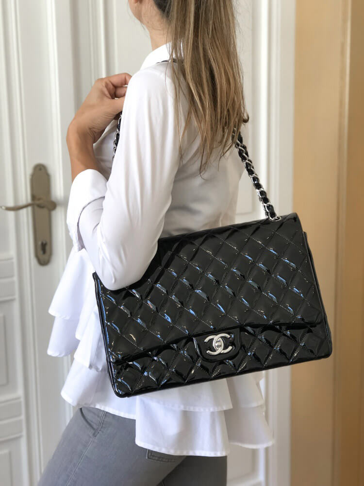 Chanel - Maxi Classic Double Flap Bag Patent Noir