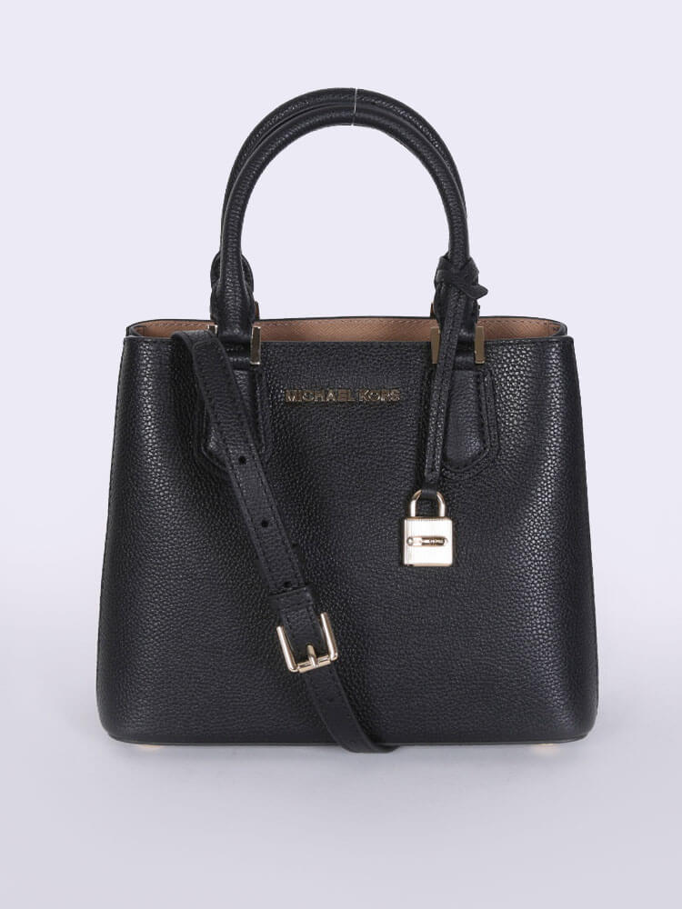 Michael Kors Adele Messenger Black www.luxurybags