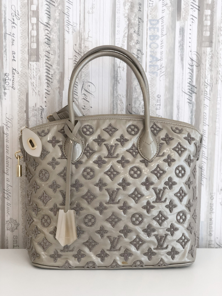 Handbags Louis Vuitton Louis Vuitton Limited Edition Gris Monogram Fascination Lockit Bag