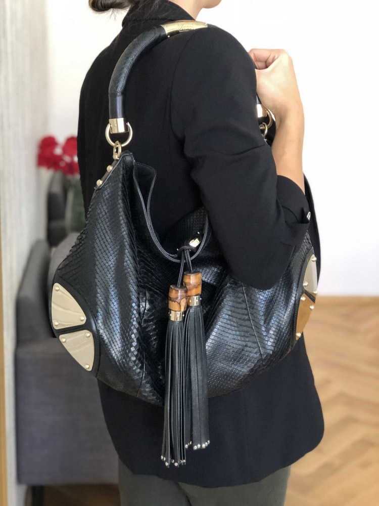 Leather black gucci bag online