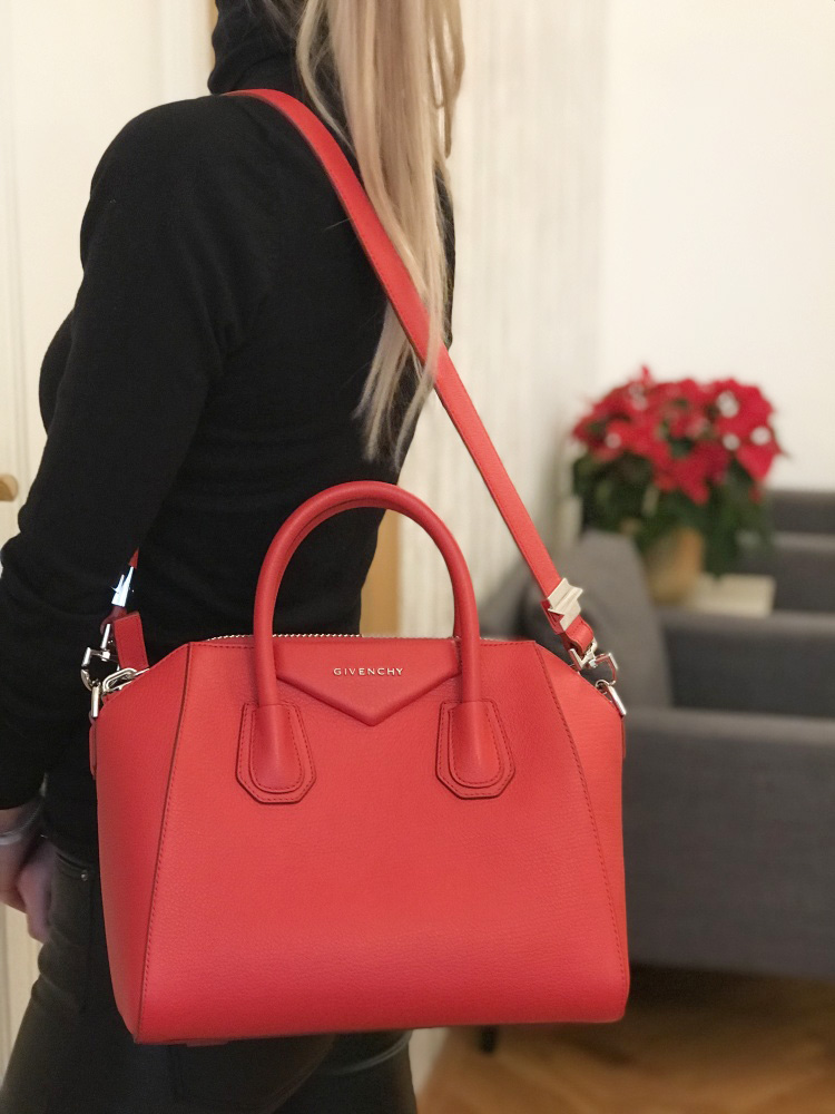 Red givenchy antigona bag deals