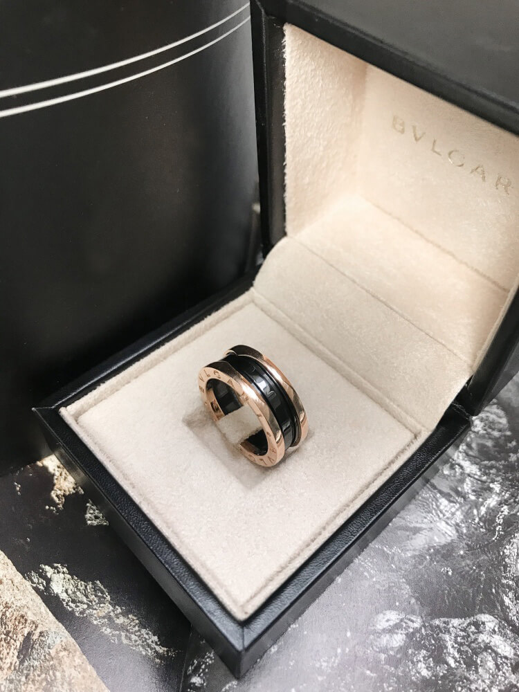 Bulgari B.zero 3 band 18kt Rose Gold Black Ceramic Ring 55 www.luxurybags