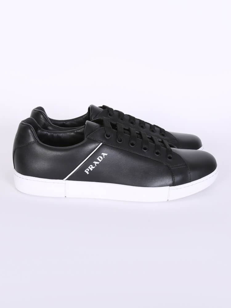 Prada Vitello Plume Sneakers Nero Bianco 7 5 www.luxurybags