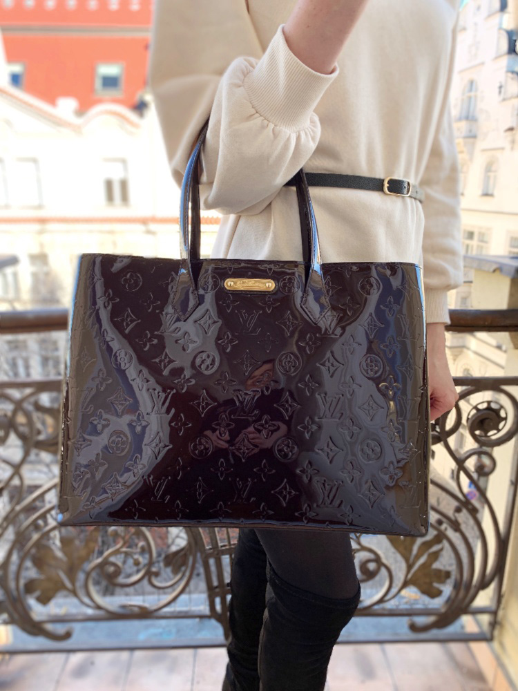 vuitton monogram vernis wilshire bag