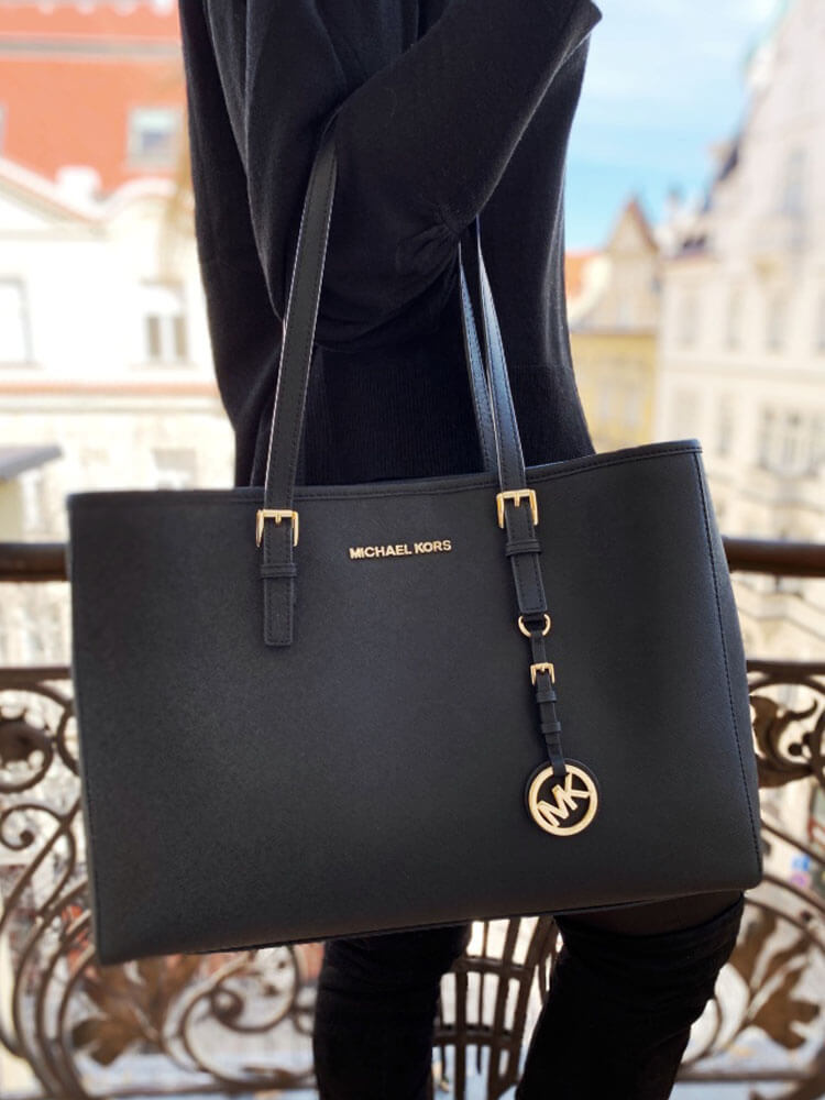 MICHAEL KORS JET SET SAFFIANO LEATHER BLACK TOTE