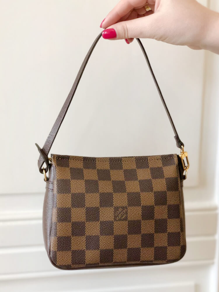 Louis Vuitton Trousse Make Up Bag Damier at 1stDibs  louis vuitton damier  ebene trousse make up bag pochette, lv make up bag, lv trouse