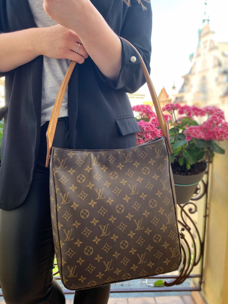Louis Vuitton Looping Monogram Canvas www.luxurybags