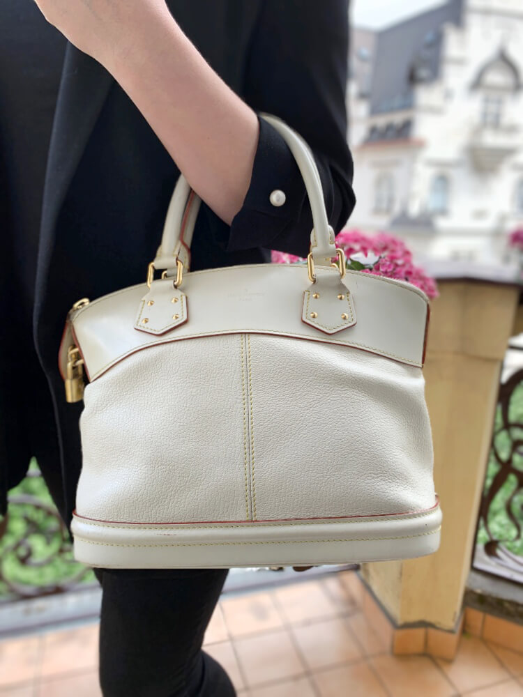 Louis Vuitton - Lockit PM Suhali Leather Ivory