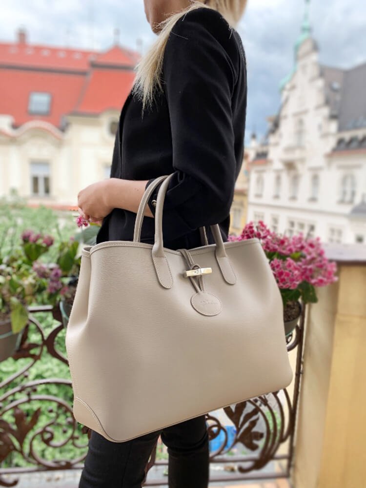 Longchamp Roseau L Calfskin Shopper Beige www.luxurybags