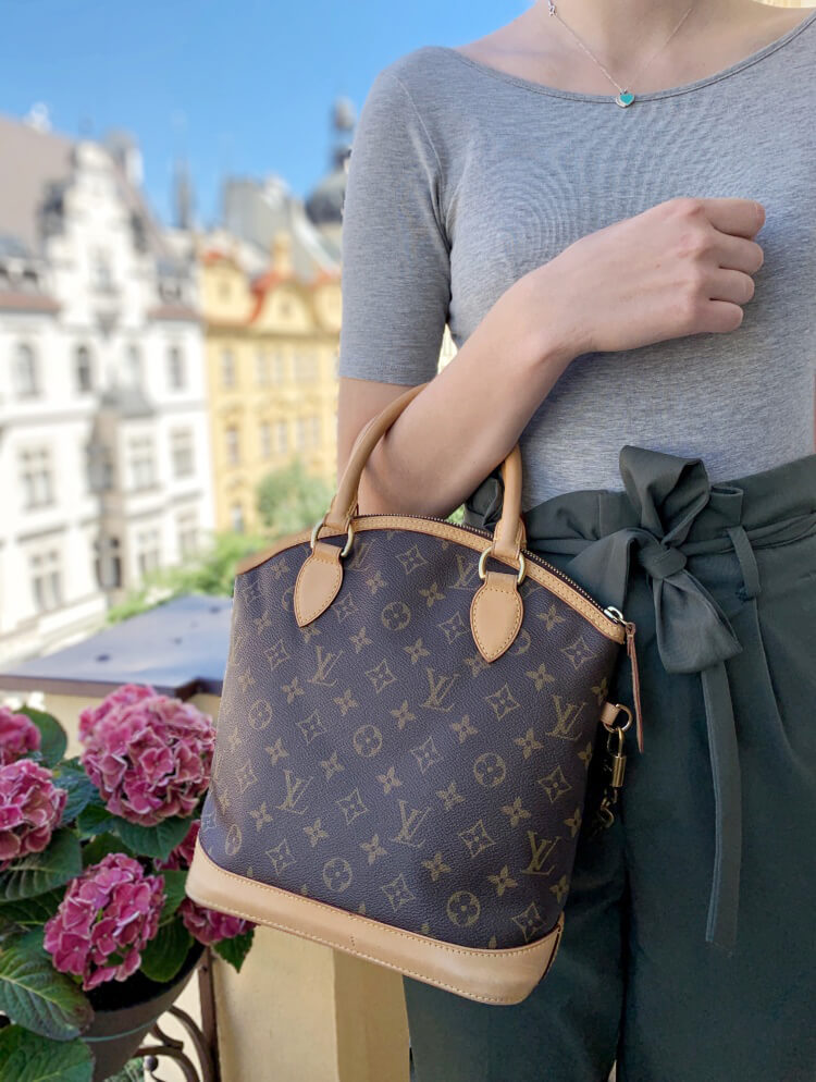 Louis Vuitton - Lockit Monogram Canvas