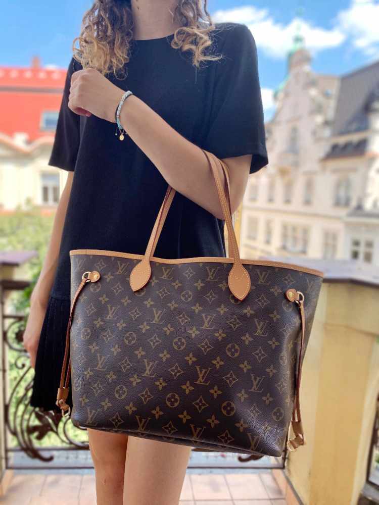 Louis Vuitton - Neverfull MM Monogram Canvas