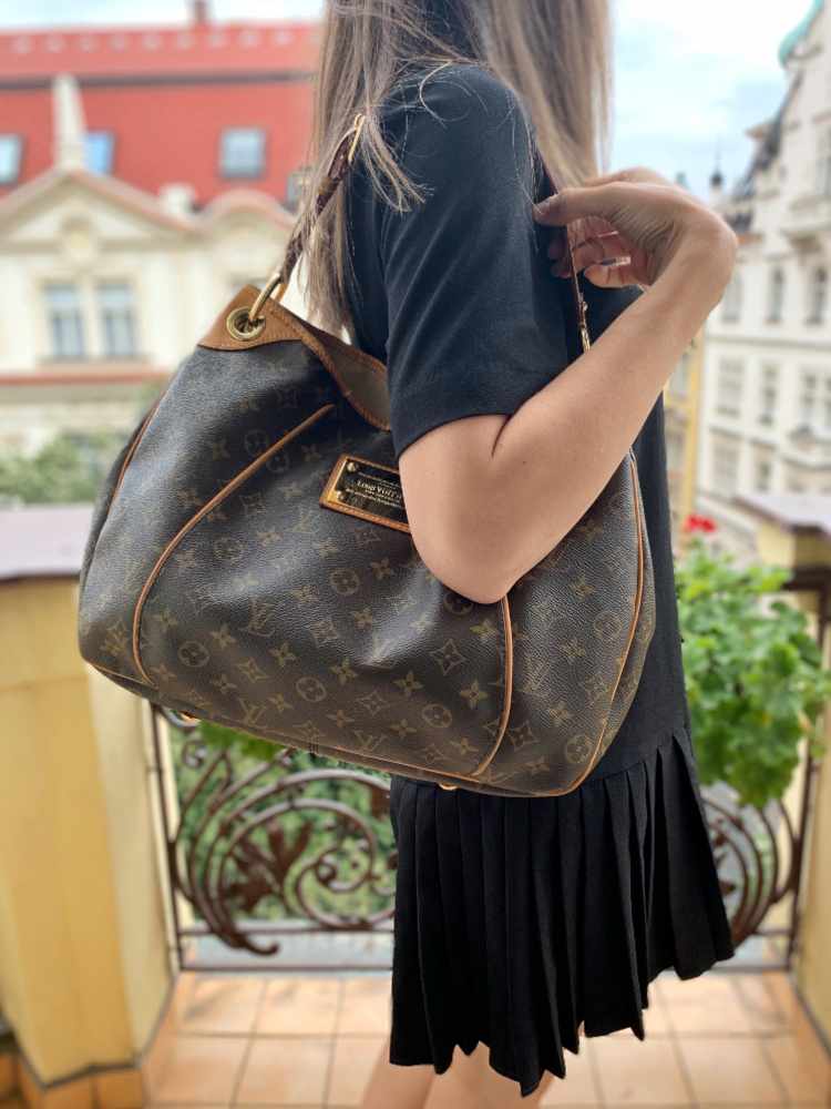 Louis Vuitton - Galliera PM Monogram Canvas