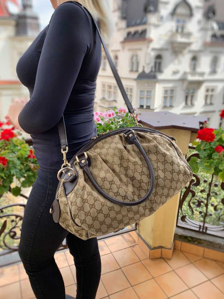 Bolsa Gucci Sukey GG Canvas Original - FRQ1