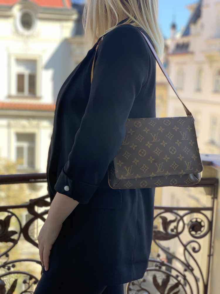 Louis Vuitton Monogram Canvas Musette Tango QJB0BE5V0B420