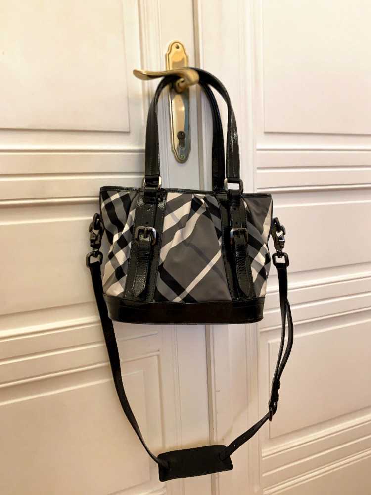 Burberry patent leather bag hotsell