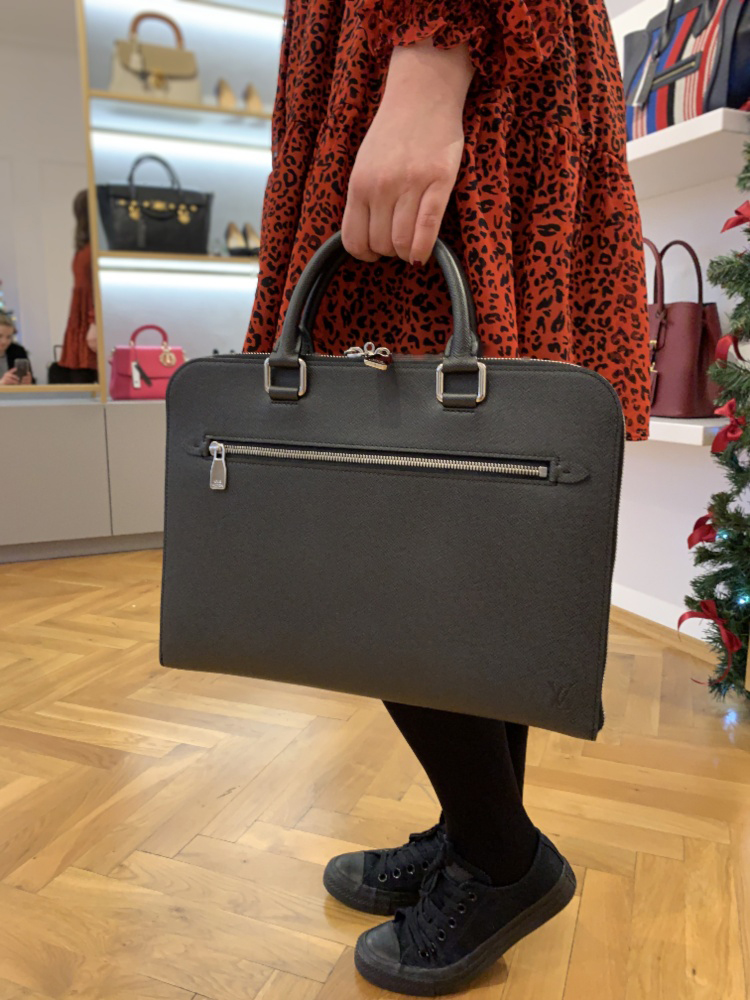 Louis Vuitton Aktentasche Sabana Taiga Leder grau schwarz – Luxus