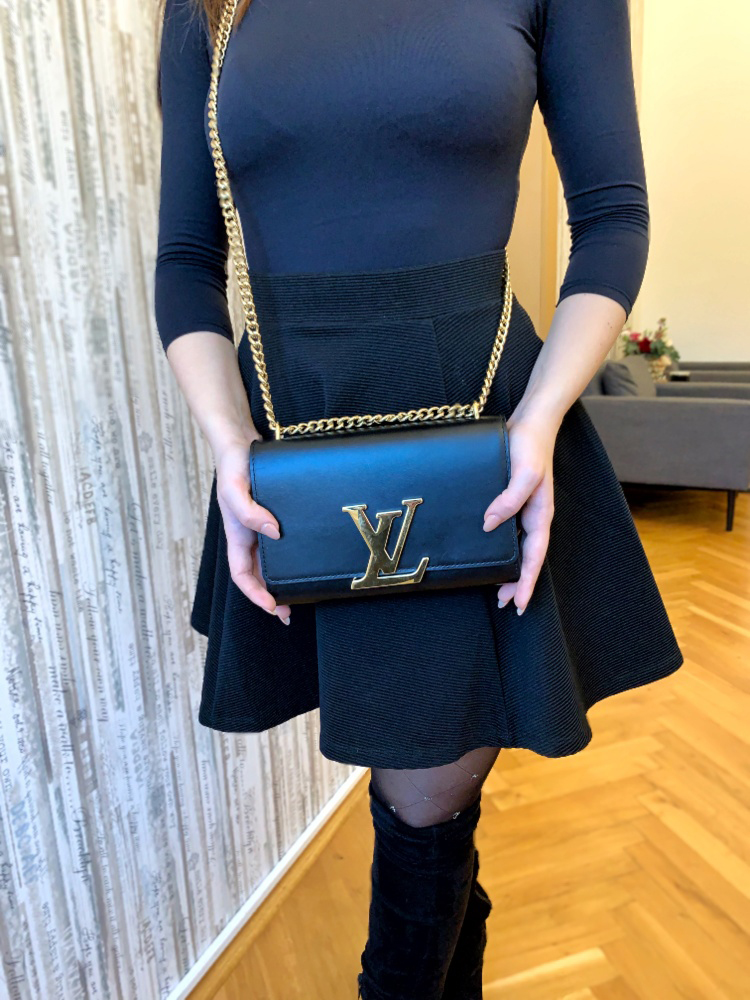 Louis Vuitton Vernis Noir Pochette Louise Chain MM – My Haute