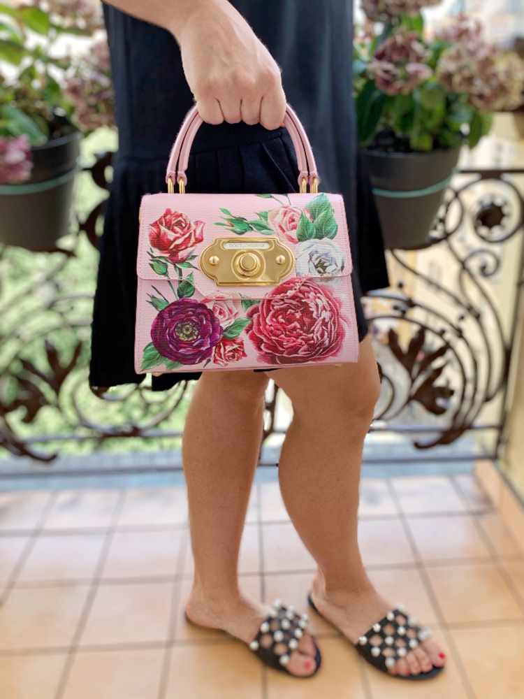 Dolce & gabbana welcome bag deals