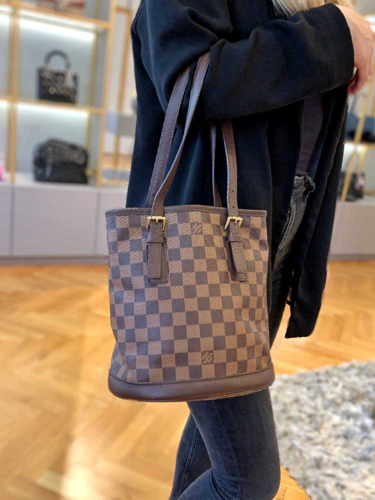 Louis vuitton bucket bag damier hotsell