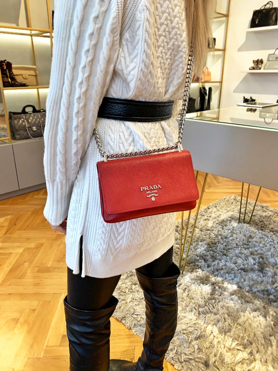 Prada saffiano chain crossbody deals
