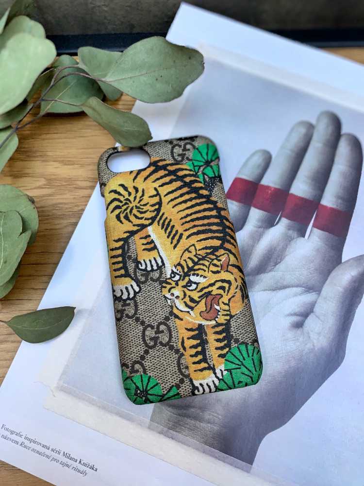 Gucci Bengal Tiger GG Supreme iPhone 6 Case www.luxurybags