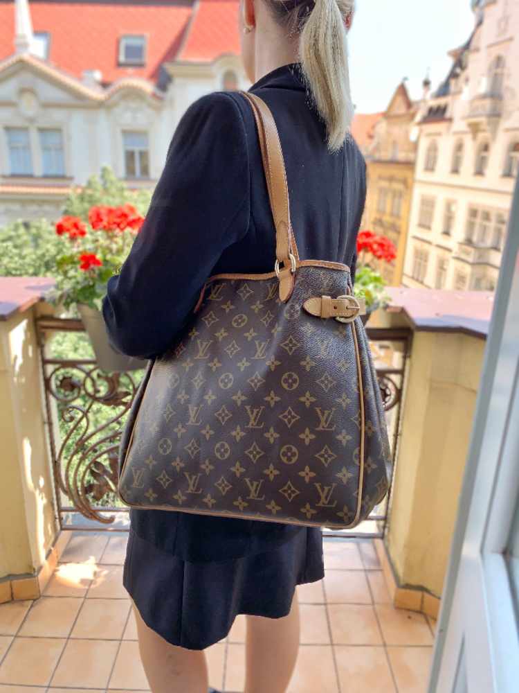 Louis Vuitton Batignolles Vertical Monogram Tote Bag