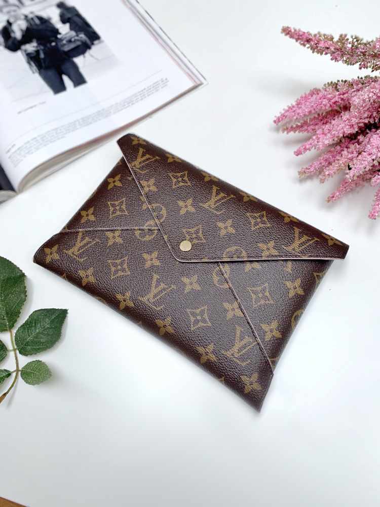 Lv envelope pouch online