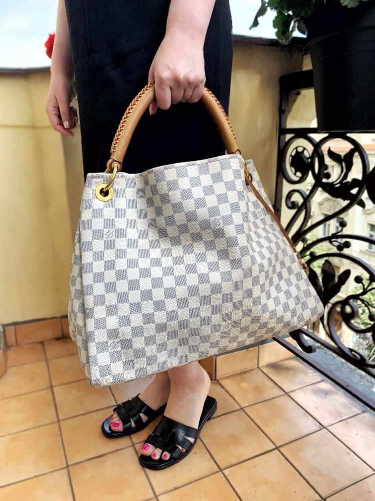 Louis Vuitton - Artsy MM Damier Azur Canvas