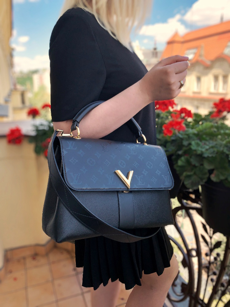 Louis Vuitton - Very Cowhide One Handle Bag Noir