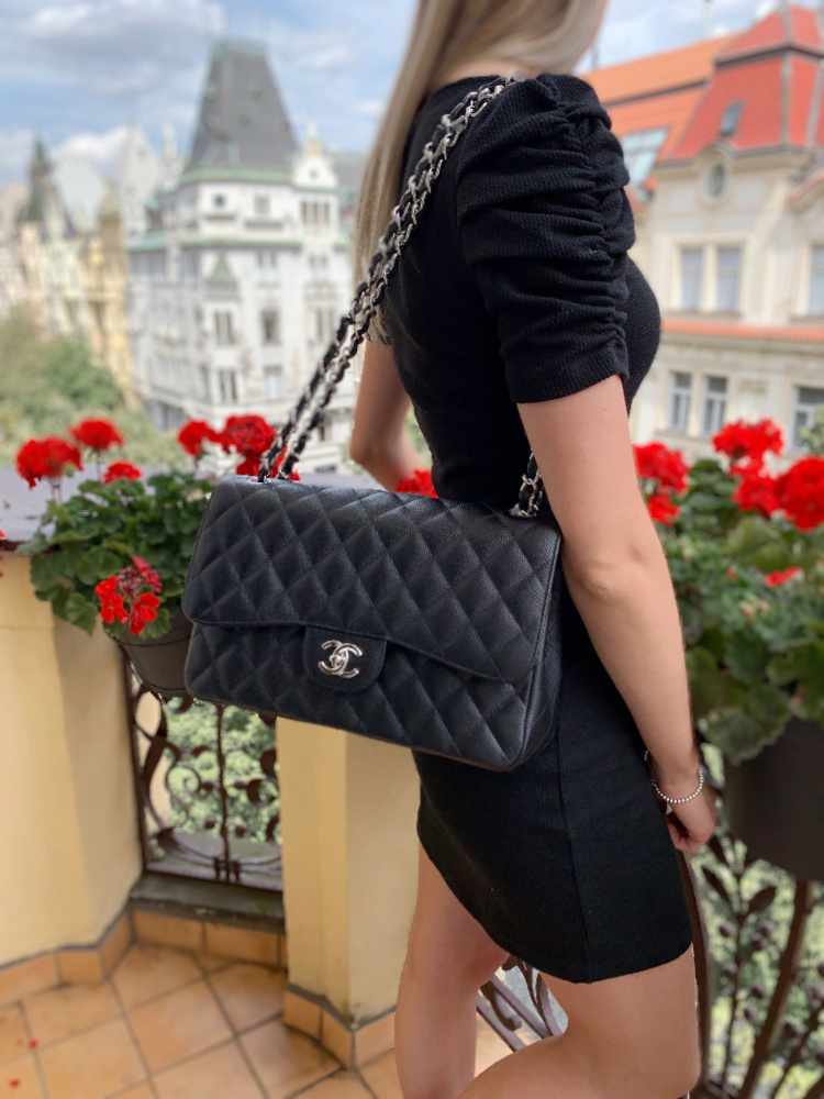 chanel caviar bag large black