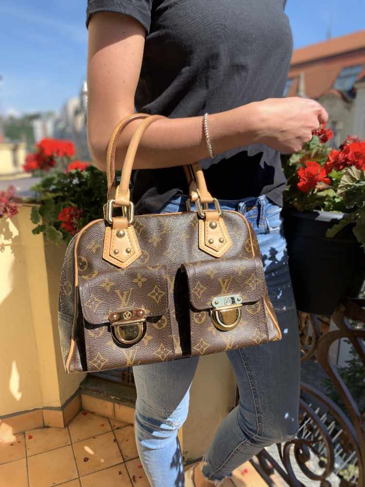 LOUIS VUITTON Monogram Manhattan PM Handbag