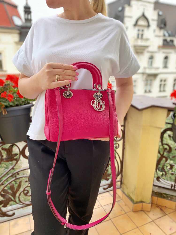 Mini diorissimo bag hotsell