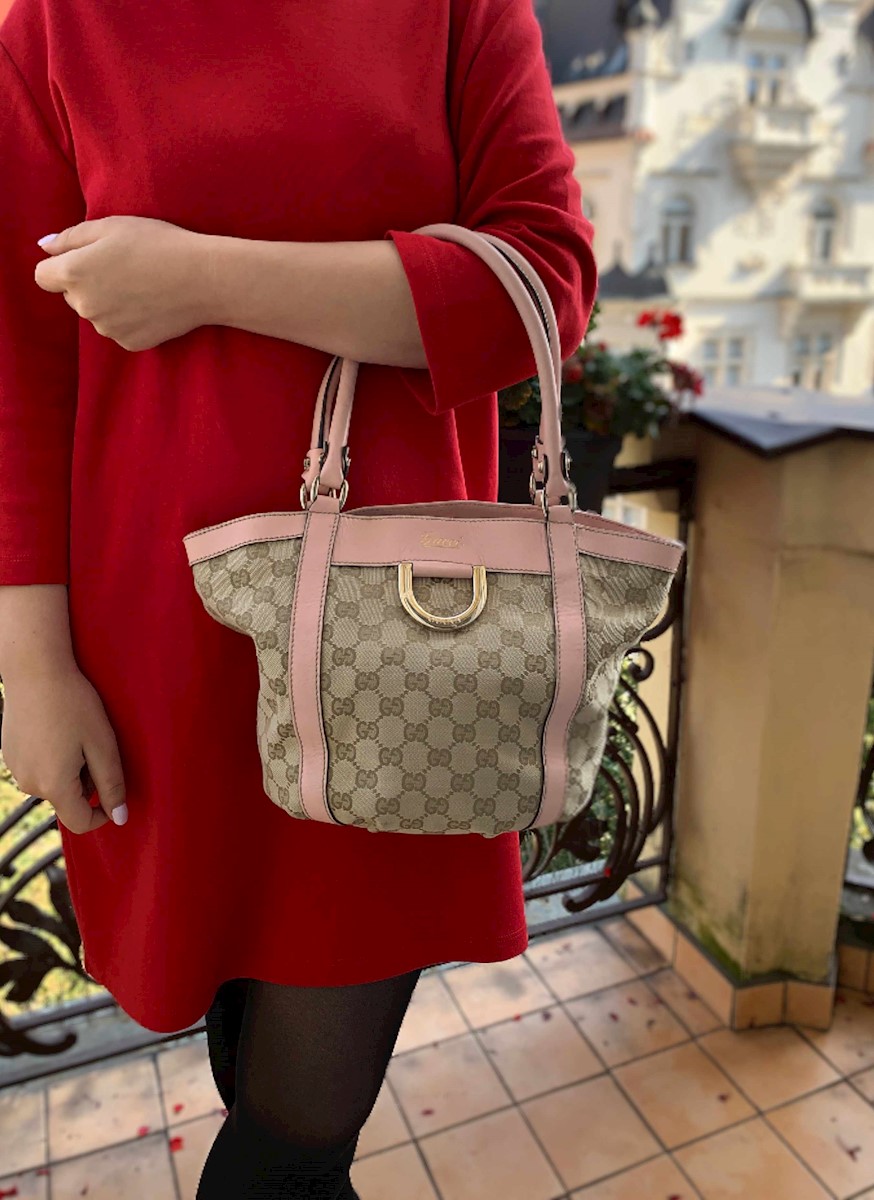 Gucci bag with pink trim deals