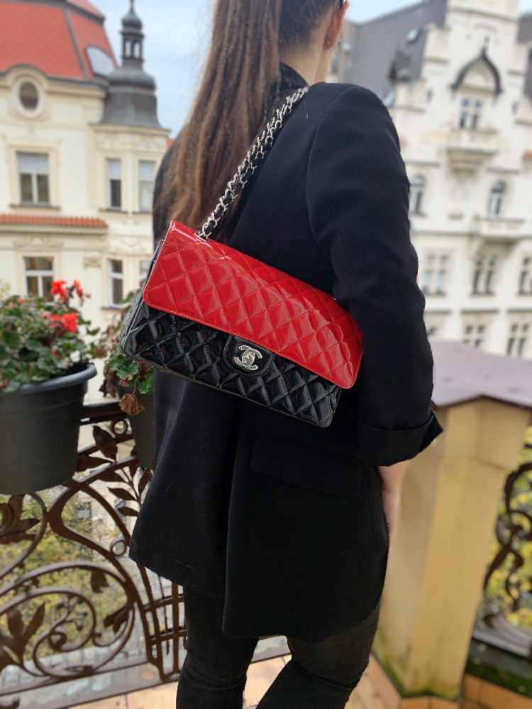 Chanel - Medium Classic Double Flap Bag Patent Red/Black