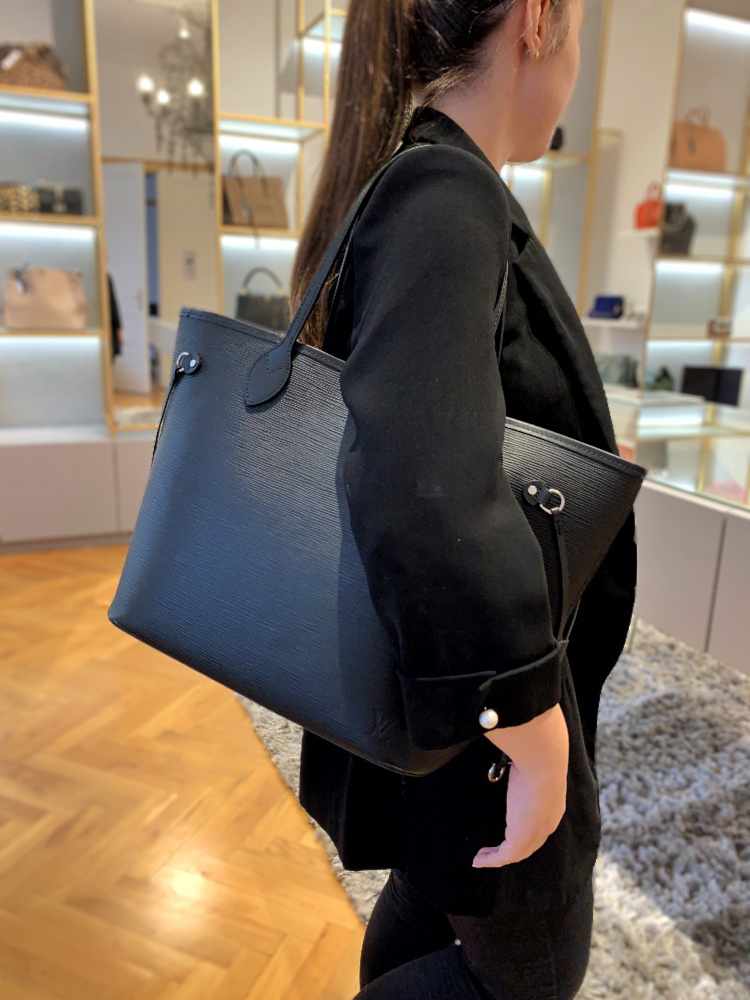 LOUIS VUITTON Neverfull Epi Leather Tote Shoulder Bag Black