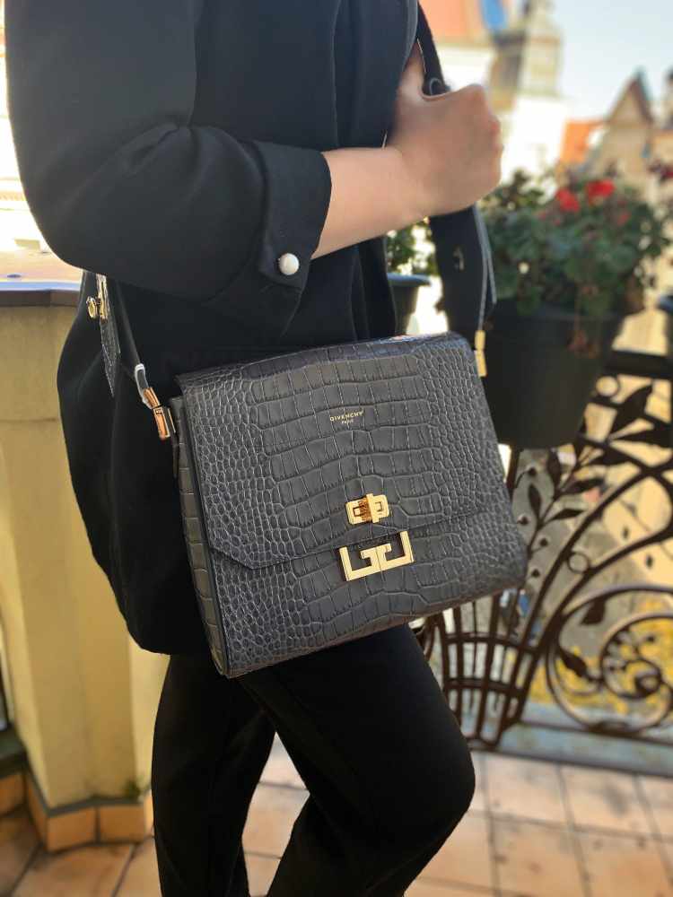 Givenchy eden medium bag deals