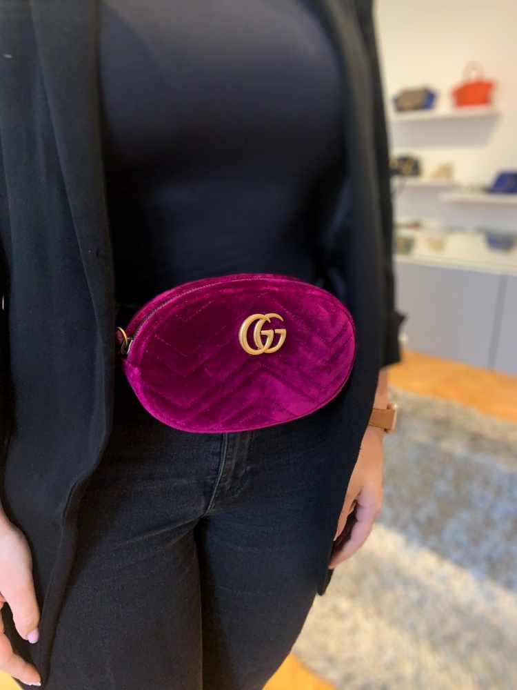Gg marmont matelassé velvet belt bag best sale