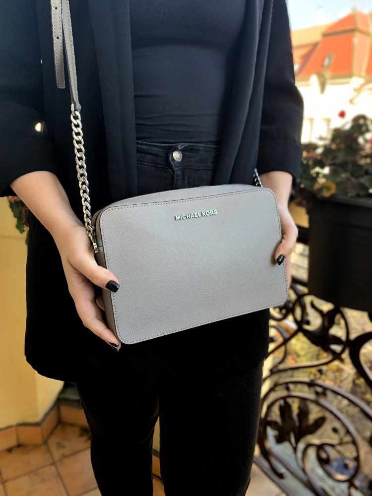 Michael Kors Jet Set Saffiano Crossbody Light Grey www.luxurybags