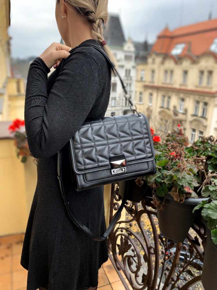 groot Discrimineren Altaar Karl Lagerfeld - K/Kuilted Calfskin Shoulder Bag Black | www.luxurybags.de