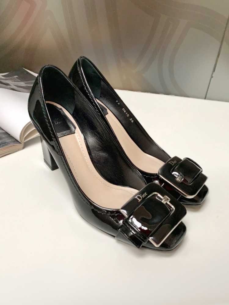Black mid heel pump deals