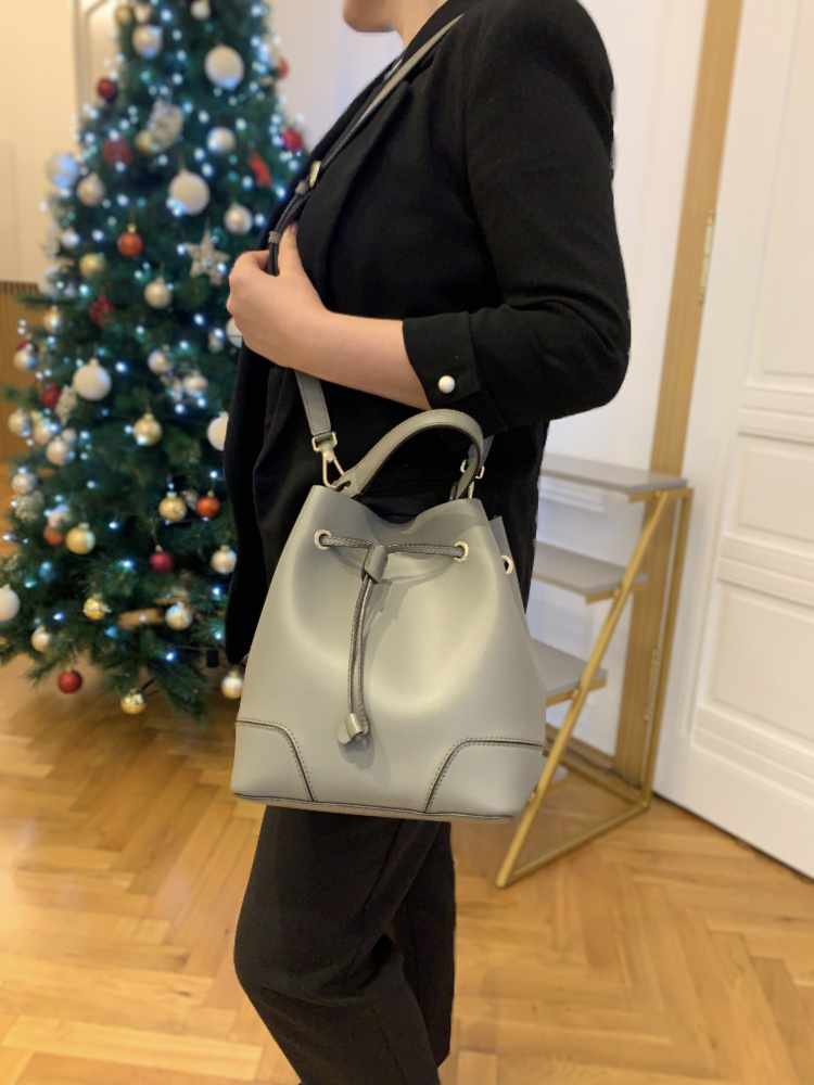 Furla bucket bag stacy 2025